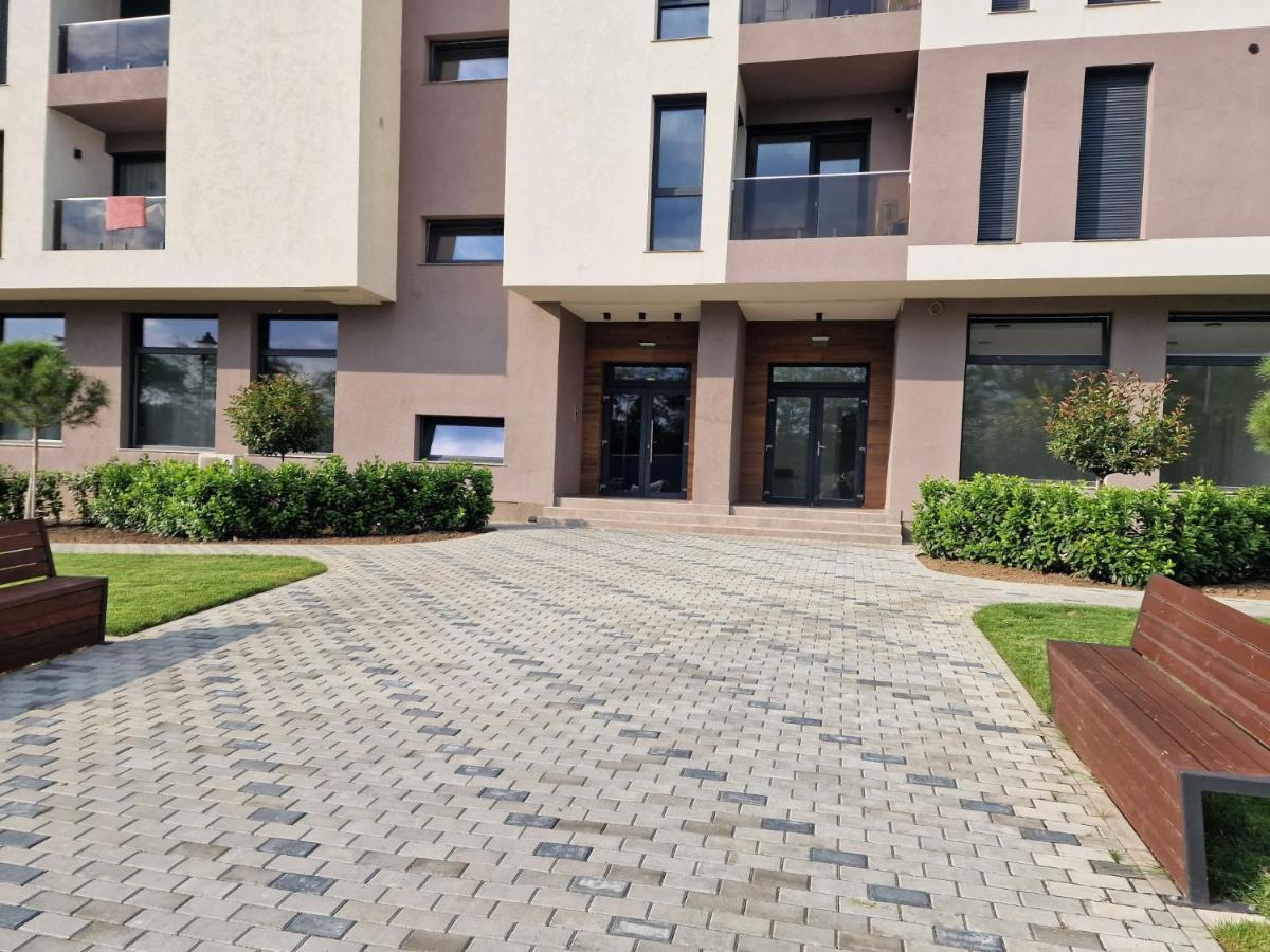 West Homes 36 Oradea Exterior photo